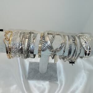 Silvertone Bracelet Lot 1 Sarah Cov 1 Speidel Bangle Charm Name Cynthia Mixed